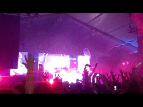 Ronski Speed Ft. Julie Scott - Love All The Pain Away - (11Aug2013 - 8:12pm)