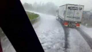 preview picture of video 'Hailstorm Udine Italy (14.07.2008.)'