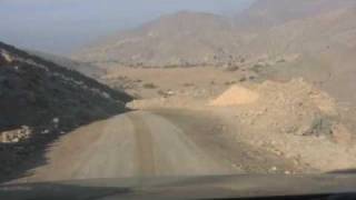 preview picture of video 'Oman Offroad - Chevy Avalanche'