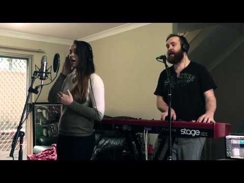 White Blood/ Halo (Cover)- By Oh Wonder/ Beyonce