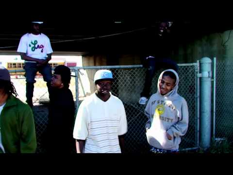 HUSTLE " FT DUKE BANGAH...YOUNG REEM....LIL RONEY