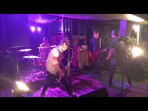 Cheers 'n' Box - Cheers 'n' Box - Černá Kronika