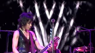 Joan Jett & The Blackhearts - Fragile,  American Airlines Arena, Miami -  4-17-2015