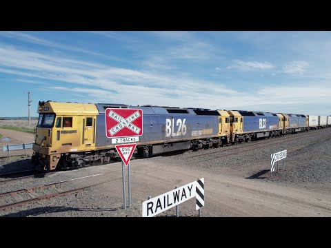 7902V Mildura Container Train With BL26 BL33 G527 (14/9/2022) - PoathTV Australian Railway Vlogs