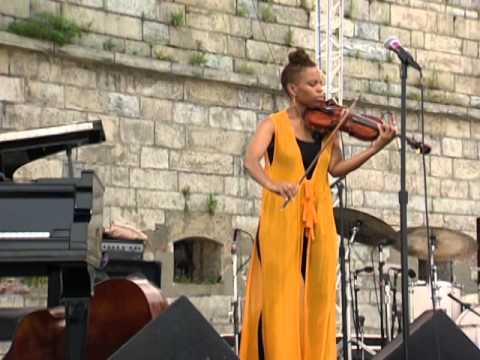 Regina Carter - Reflections - 8/15/1998 - Newport Jazz Festival (Official)