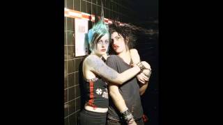 The Distillers - Bullet in the Bullseye