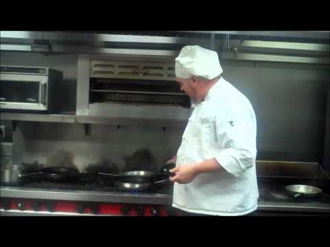 How to Make Chicken Chasseur