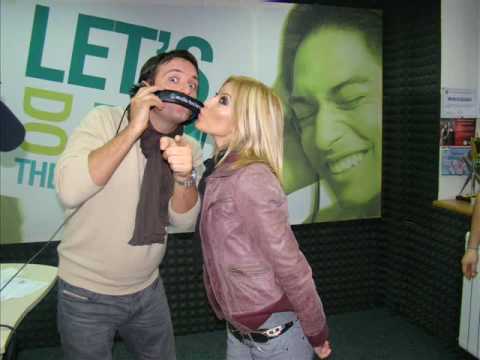 Roxy Rocks LIVE @ Radio ZU (OFFICIAL CHANNEL)