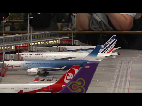 BIGGEST airport in HO scale 1:87 of the world !!!!!!! at Hamburg, Germany, 8 may 2013