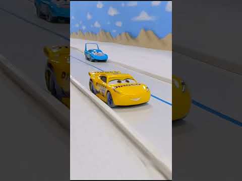 Cruz Ramirez vs. Strip “The King” Weathers! Who's going to Win? | Pixar Cars