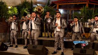 Banda Renovacion - De Periodico Un Gallito (En Vivo 2017)