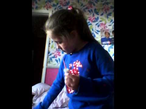 Janaya loom bands (flower)