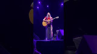 Colbie Caillat - Circles live in Porto Alegre