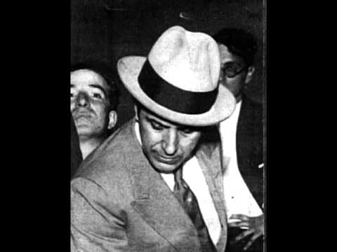 Carlos Gardel canta 'Caferata'