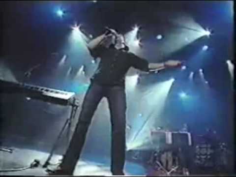 Garou&Dan Bigras - Cover Me (2003)