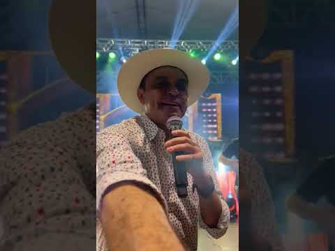 Frank Aguiar 30 anos moranguinho do Nordeste ao vivo em candiba Bahia