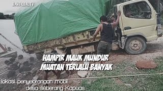 Download lagu Ponton penyebrang mobil desa seberang Kapuas!!!hampir terbalik mp3