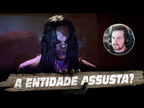 Tentando se assustar com A entidade