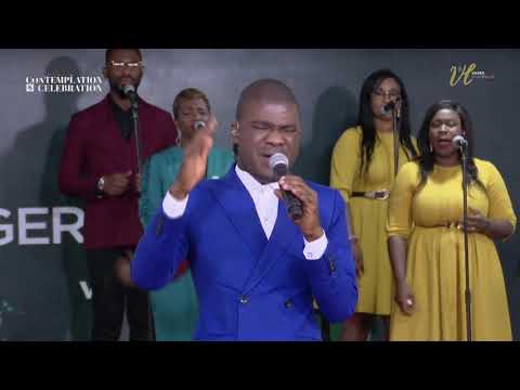 Les mains levés / Pas un pas sans toi / Alpha Omega  - Worshiper Family | Moment d'adoration