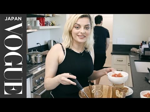 畢比-萊克薩講述在家期間如何與家人相處的問題| VOGUE JAPAN