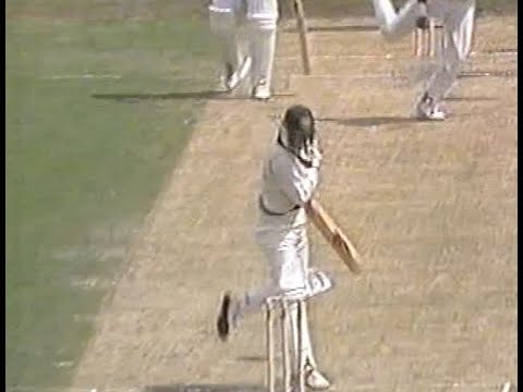 Bodyline in the 80s! Fearsome bouncer barrage by WI at Marsh and Steve Waugh 3rd Test MCG 1988/89