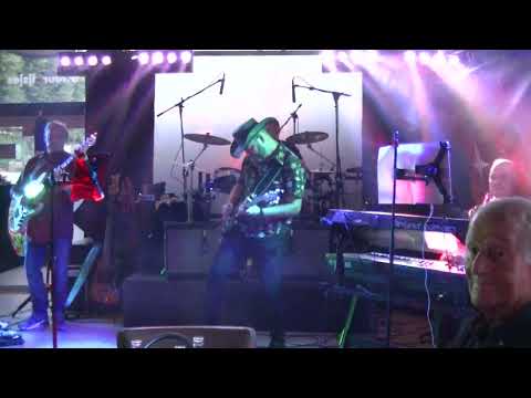 'Da ya think I'm sexy ' - Cover van deze topsong van Rod Stewart door Division Partyband