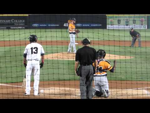 9/9/2015: Logan Williamson vs. Robert Andino, AB #2