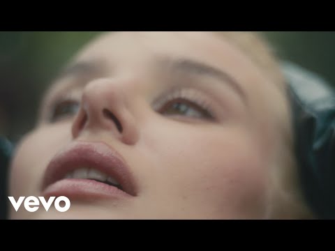 Beatrice Quinta - DEVOTA (Visual Video)