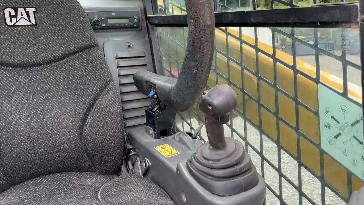 CAT 259D 2025 0515 video 4