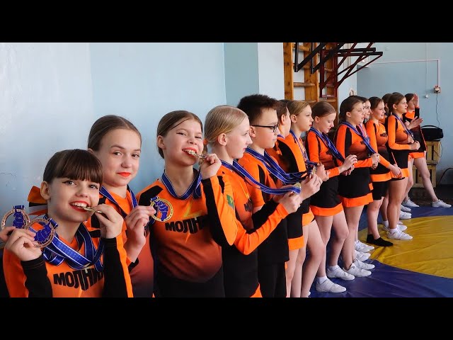 Ангарская «Молния» приняла участие в чемпионате и первенстве СФО по чирлидингу