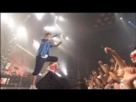 FLOW - LIVE 2004 「The Play Off〜GAME1〜」
