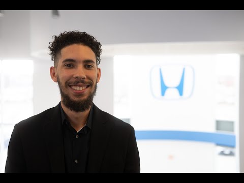 Sales & Leasing Consultant Iliass Bensiamar