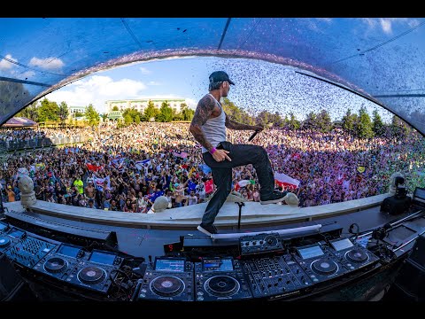 Bassjackers - Live at the Great Library Stage Tomorrowland 2025