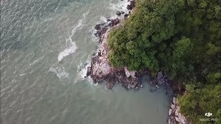 preview picture of video 'Aerial view Pulau Besar, Jeram | Drone footage DJI Mavic Pro'