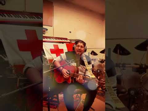 Junior John - “Love Is All We Need” & “Only Jah Knows”(medley) Ulise (tribute)