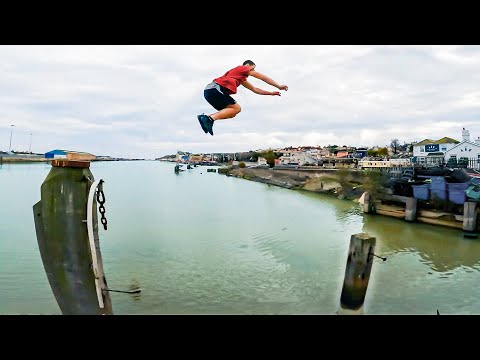 Parkour WATER CHALLENGE - Stuck on SKETCHY BEAM!