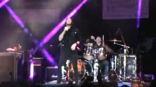 Saliva - Army (Live)