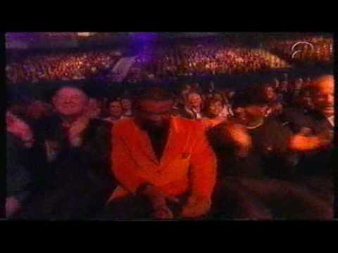 NSF 2000: Opening sequence