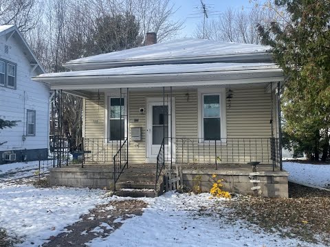 222 S Main St, Clintonville