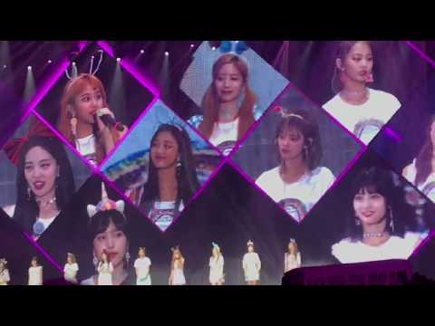 180617 TWICE Singapore Indoor Stadium What is Love? Acoustic