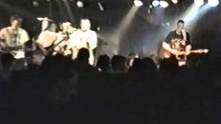 MU330 04 of 17 - Bagelbird