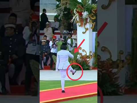 VIRAL GERAKAN KAKI PEMBAWA BAKI BENDERA UPACARA HUT KE 79 RI DAPAT SOROTAN NETIZEN