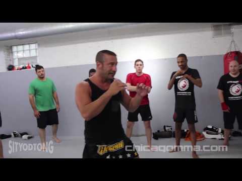 Sityodtong Muay Thai: Reverse upward elbow