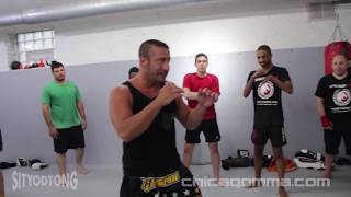 Sityodtong Muay Thai - Reverse upward elbow