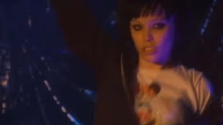 Crystal Castles &quot;ALICE PRACTICE&quot; (Skins UK + Official Video)