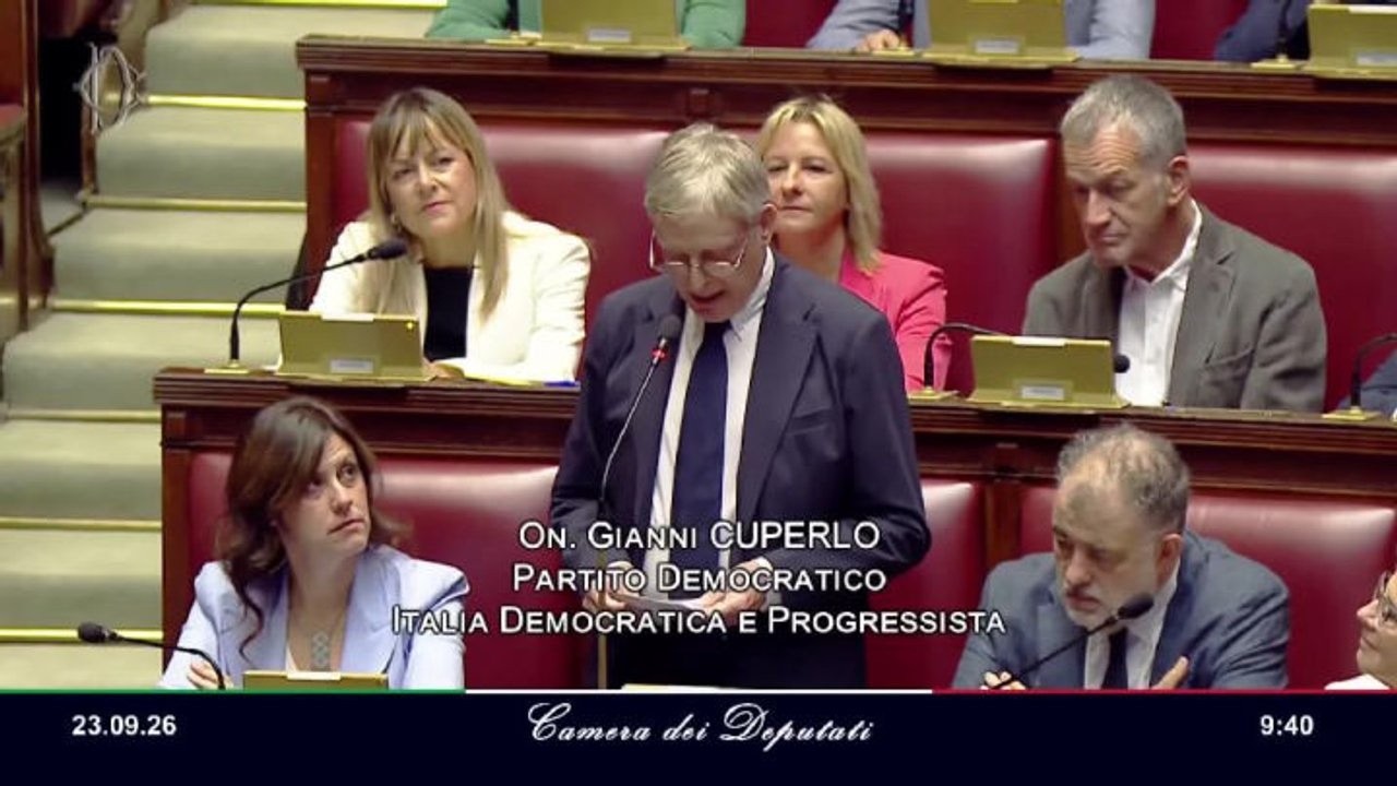 Cuperlo ricorda Guccini: "A te, Maestrone, solamente il nostro grazie". Applauso bipartisan in Aula