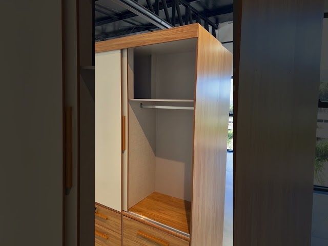 Guarda-Roupa Casal Rovere 3 Portas 9 Gavetas Cinamomo/Off White - Pnr Móveis