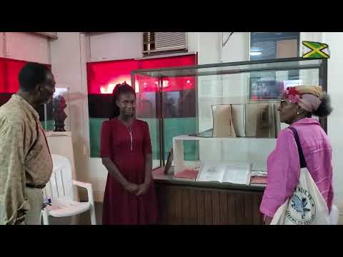 Une grosse surprise : de l'akée retrouvé au Ghana près de la dernière maison de W.E.B. Du Bois, p...