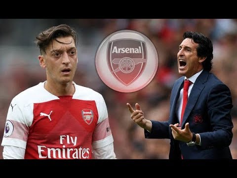 Arsenal FC: Mesut Ozil & Unai Emery involved in a heated exchange?