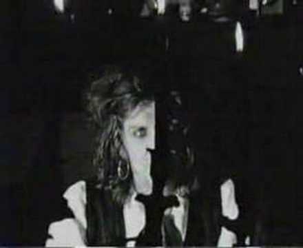 THE DOGS D'AMOUR - PUT IT IN HER ARMS